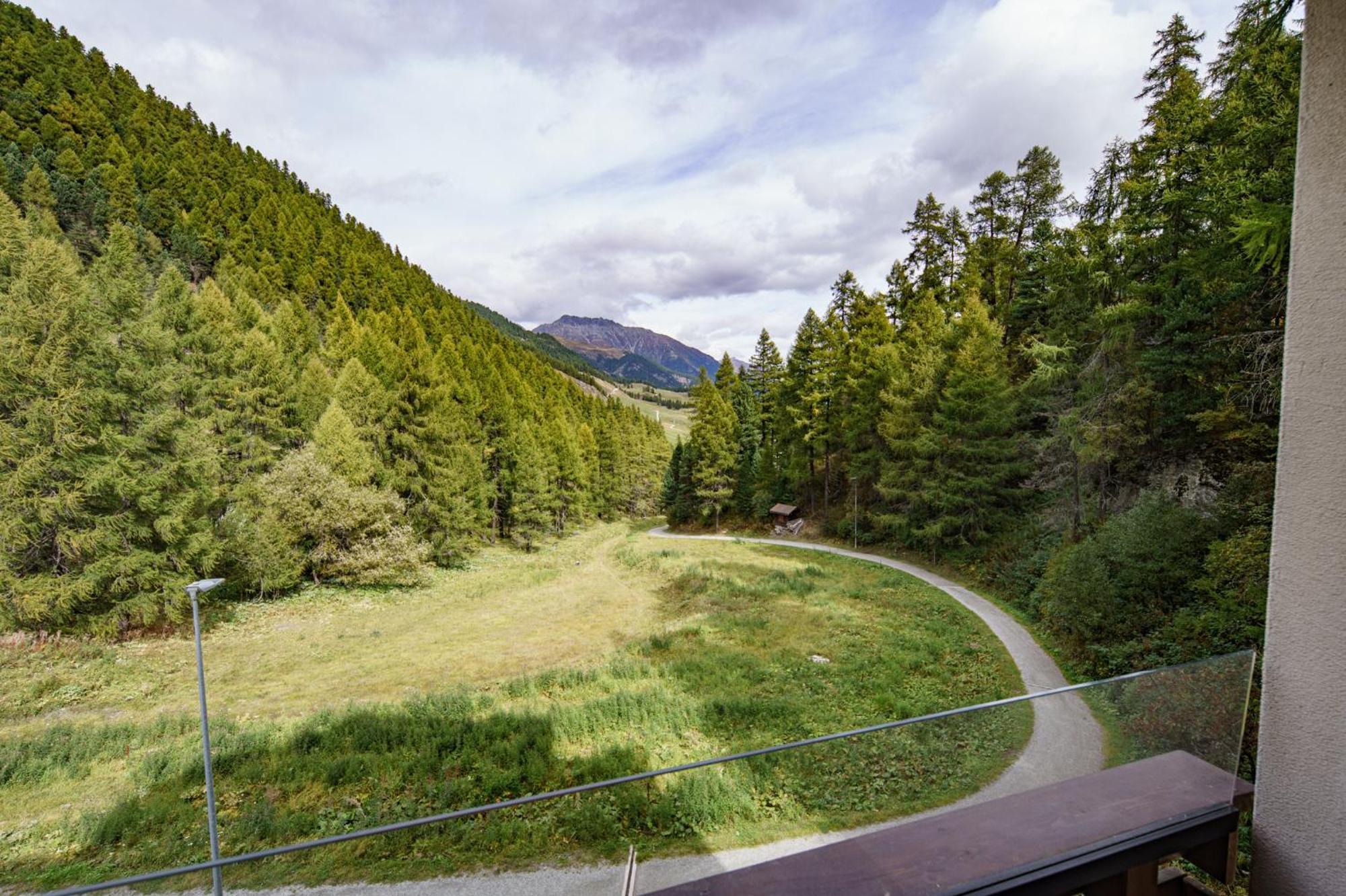Luxury Mountain Apartment With Private Sauna And Underground Parking St. Moritz Exterior photo