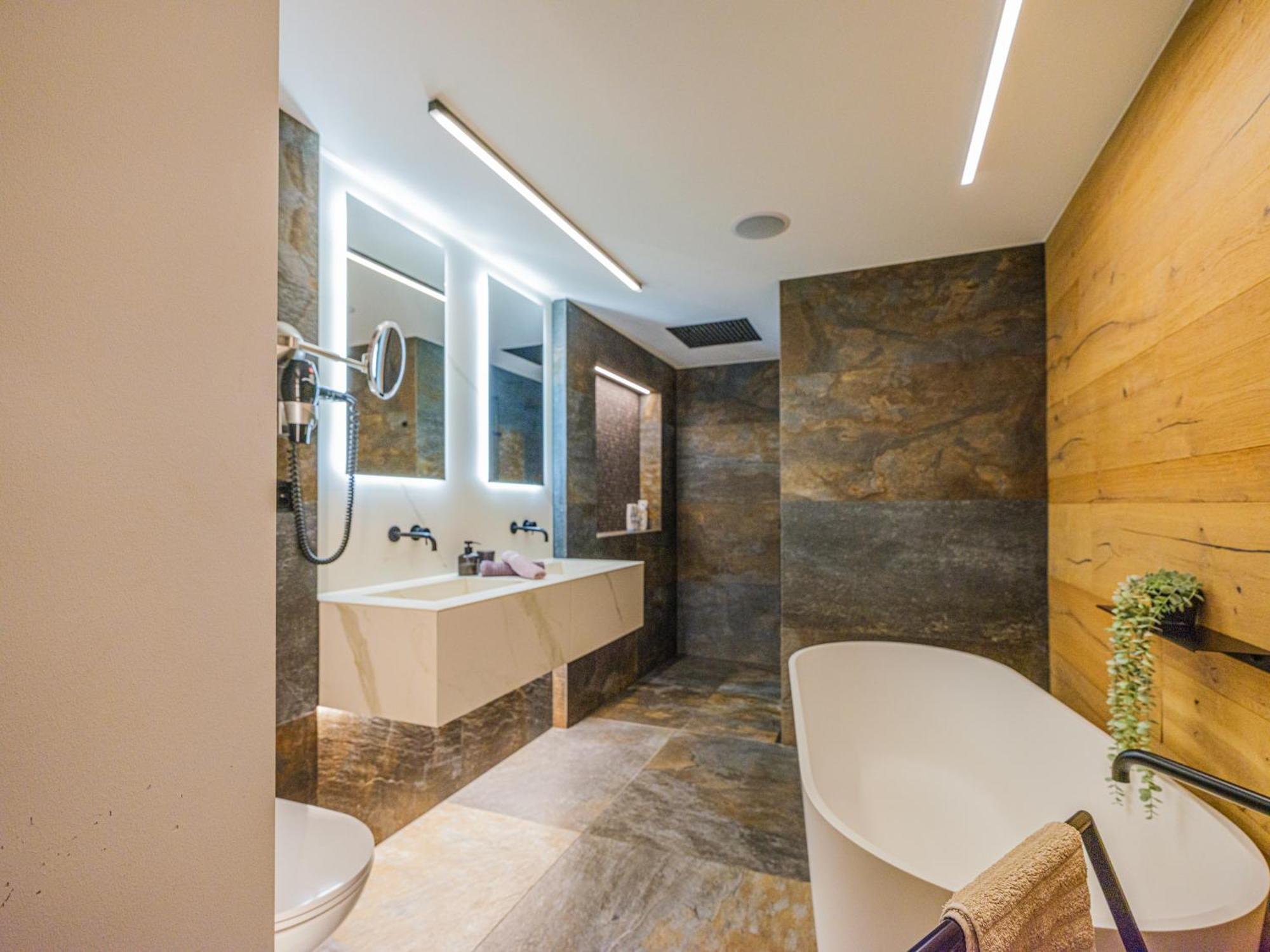 Luxury Mountain Apartment With Private Sauna And Underground Parking St. Moritz Exterior photo