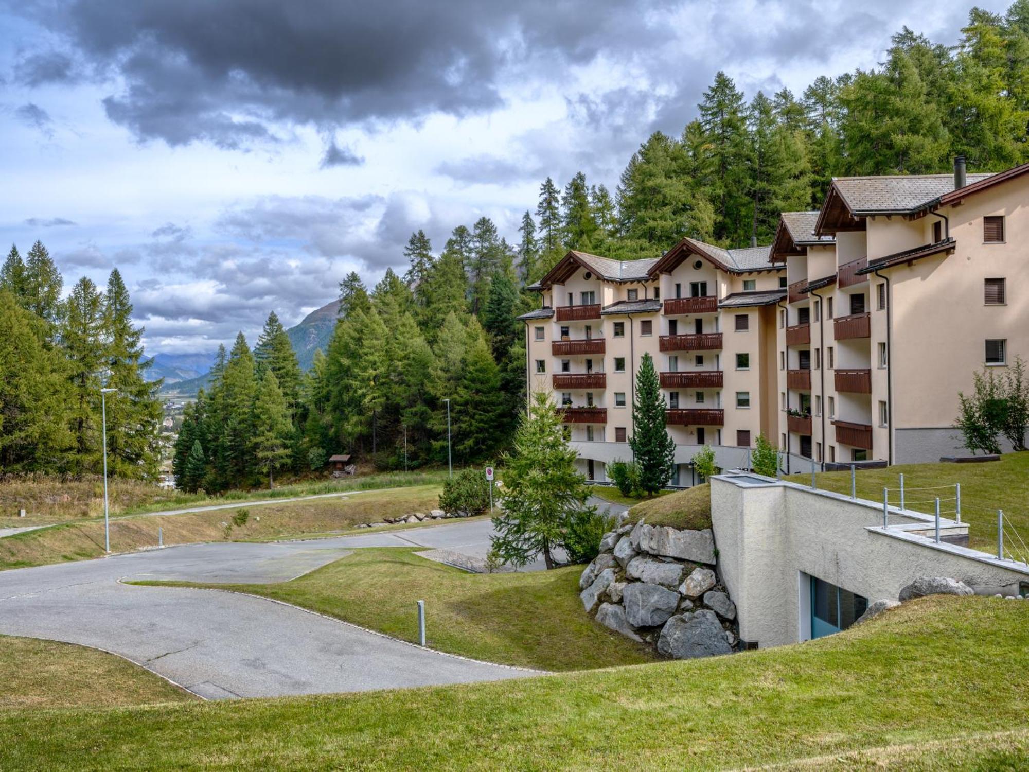 Luxury Mountain Apartment With Private Sauna And Underground Parking St. Moritz Exterior photo