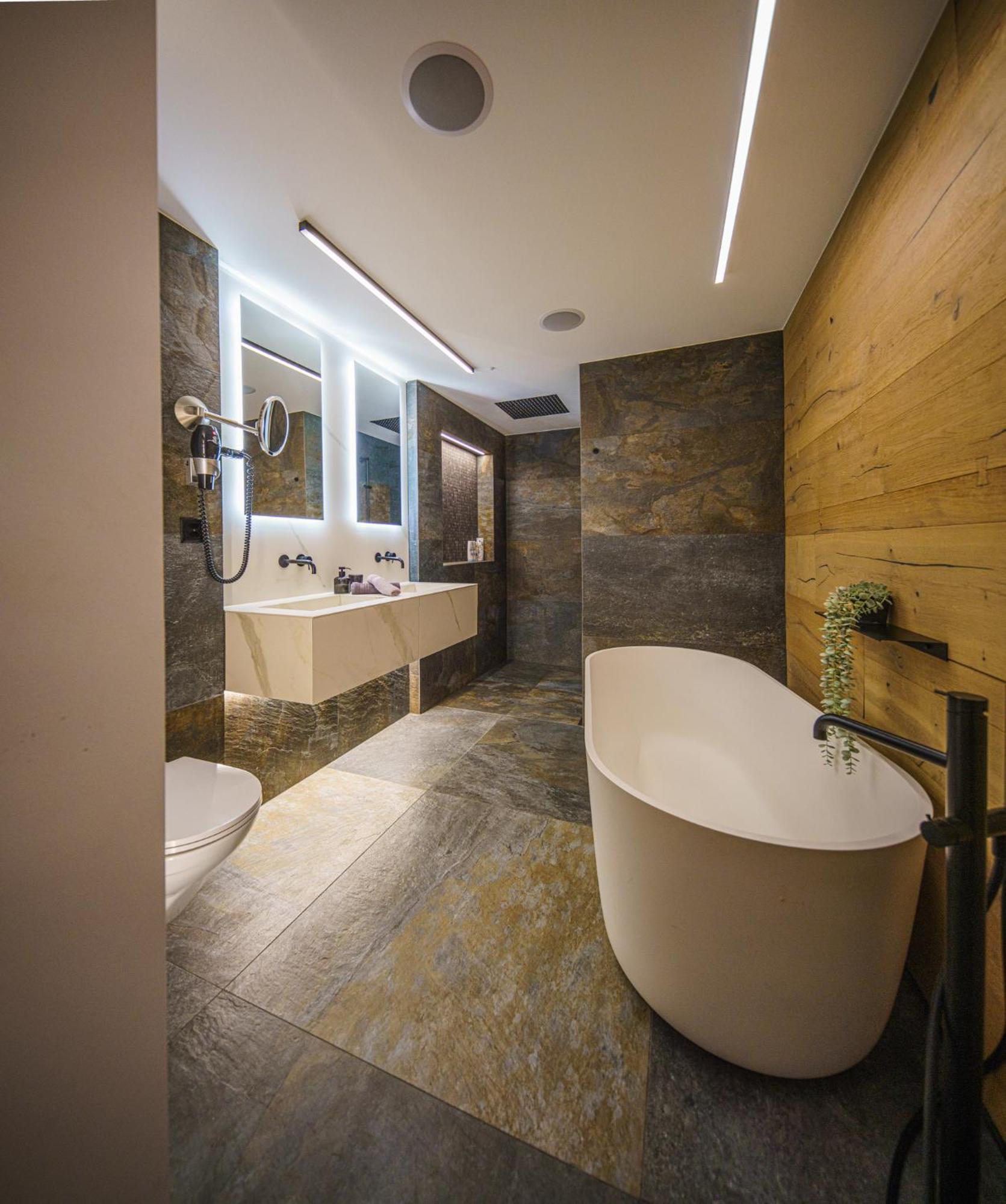 Luxury Mountain Apartment With Private Sauna And Underground Parking St. Moritz Exterior photo