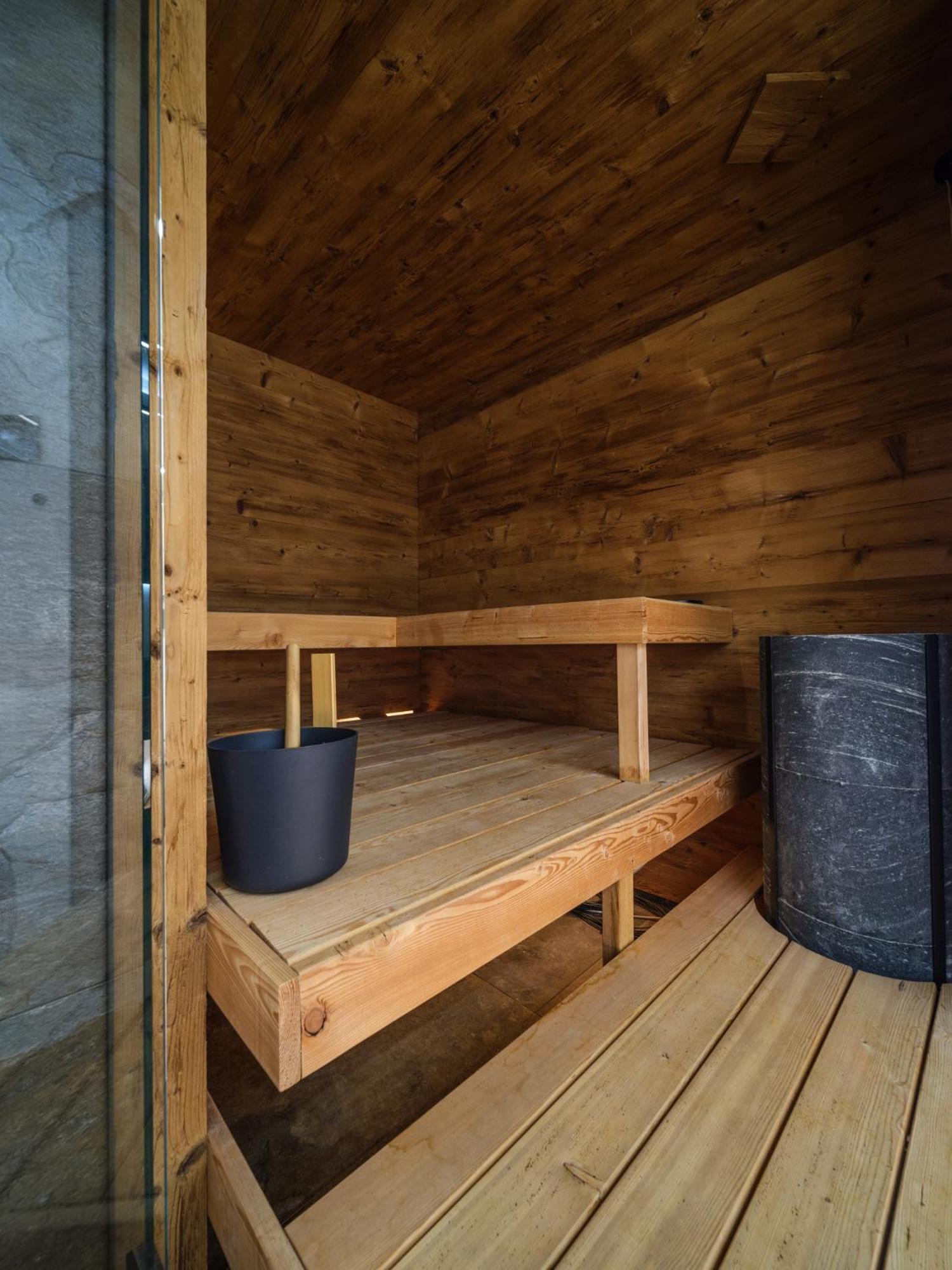 Luxury Mountain Apartment With Private Sauna And Underground Parking St. Moritz Exterior photo