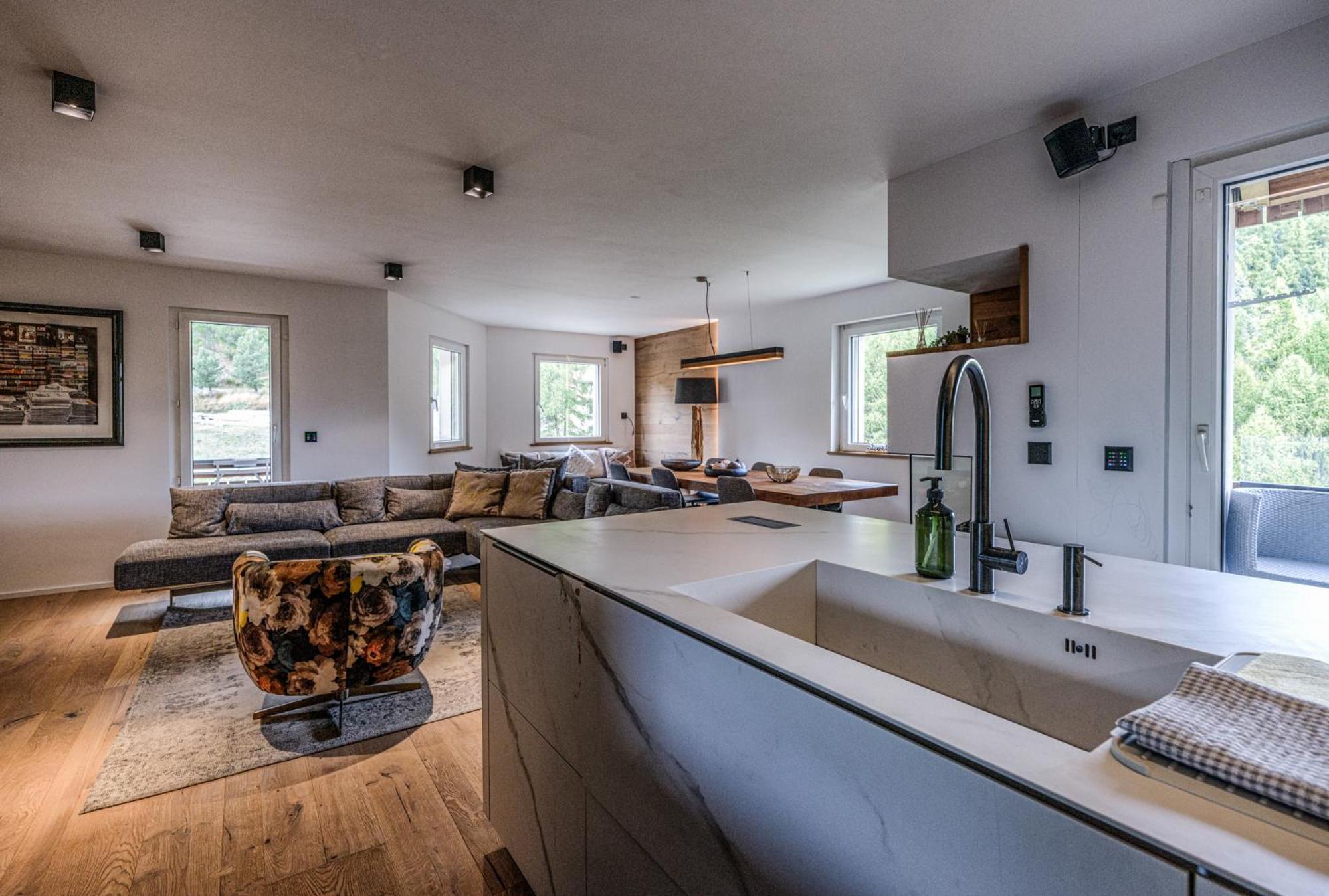 Luxury Mountain Apartment With Private Sauna And Underground Parking St. Moritz Exterior photo